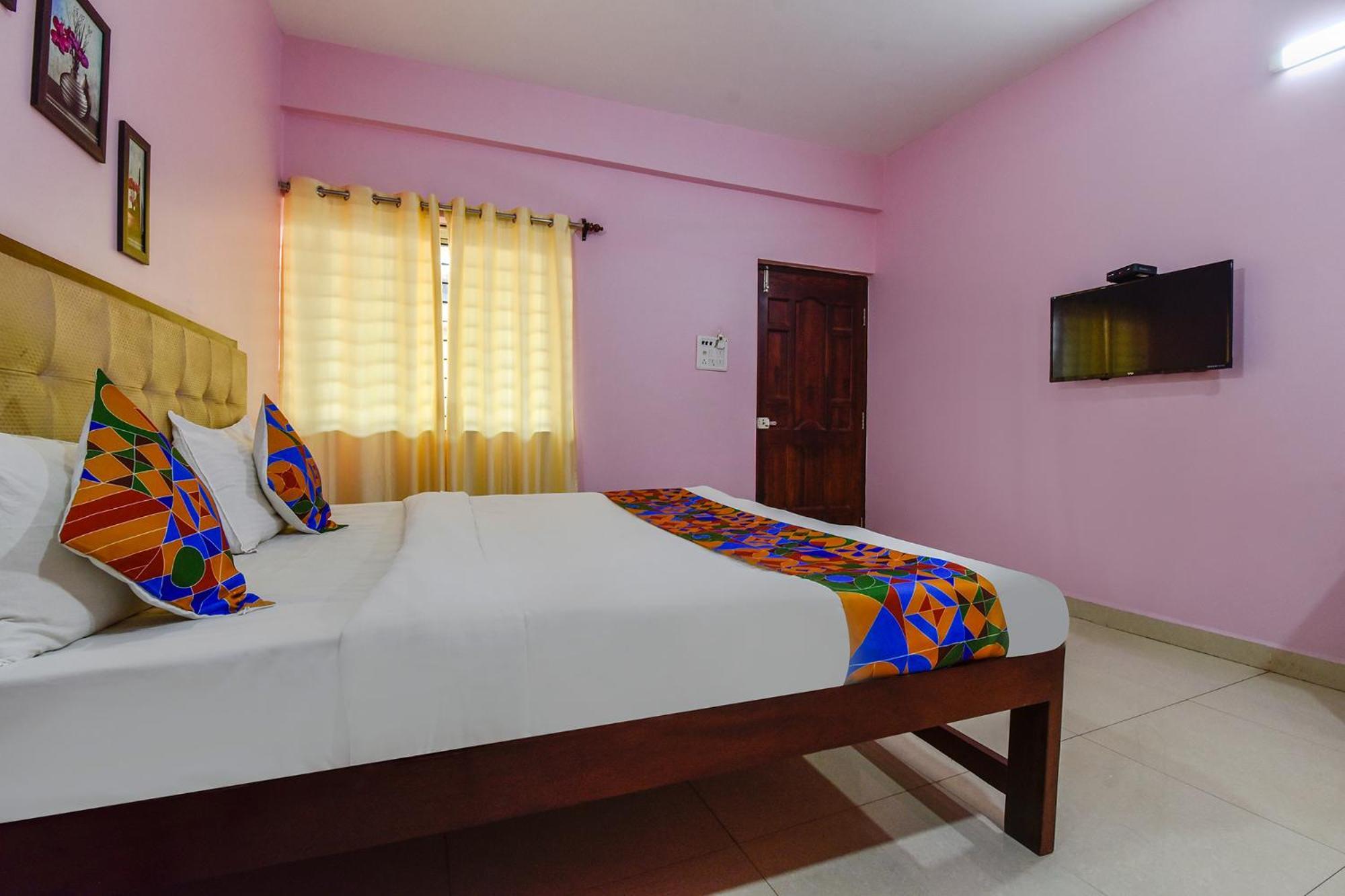Fabexpress Morjim Paradise - Nr Morjim Beach Ngoại thất bức ảnh